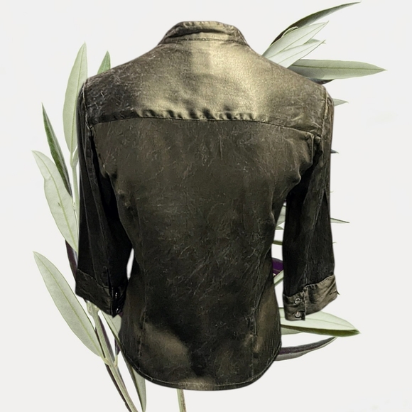 Women's (Juniors) Amanda Vinci Blouse - Picture 2 of 3